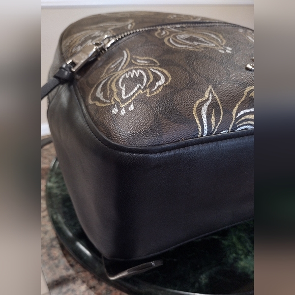 Coach Jordyn Signature Canvas Tulip Brown Backpack Like new - Picture 6 of 17